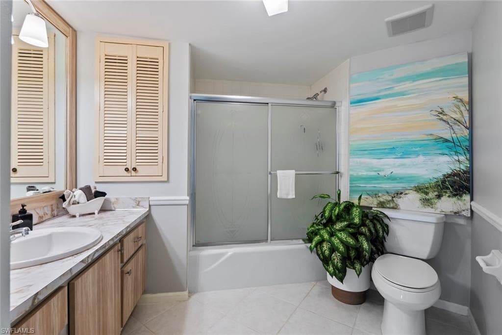 955 Palm View Dr B-307, Naples, FL 34110-25