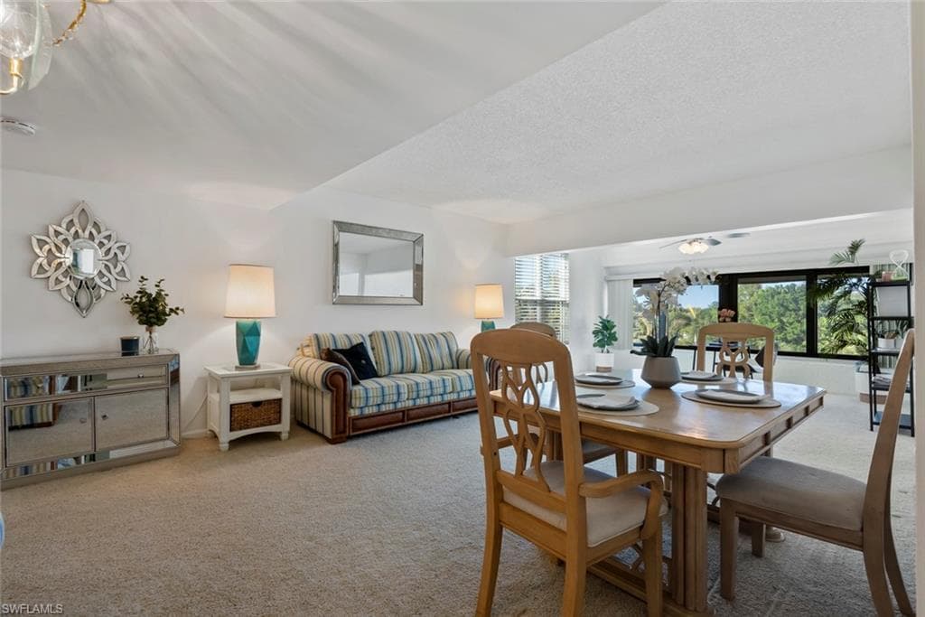 955 Palm View Dr B-307, Naples, FL 34110-5