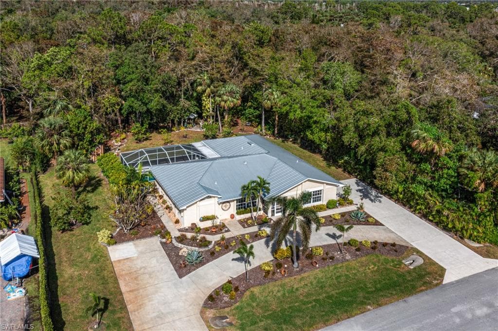 6266 Parkers Hammock Rd, Naples, FL 34112-25