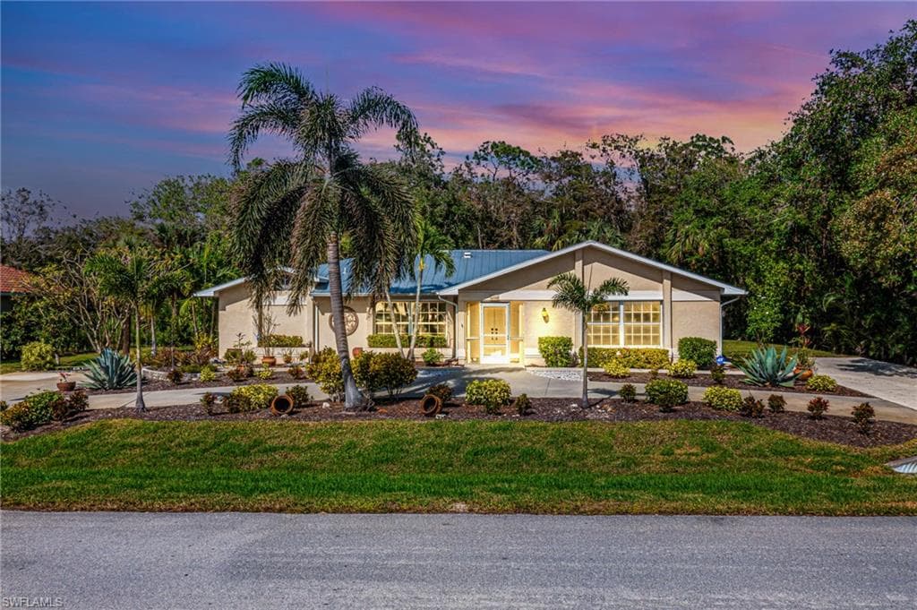 6266 Parkers Hammock Rd, Naples, FL 34112-2