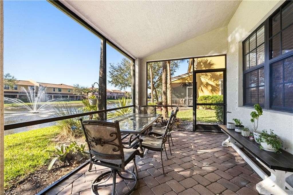 7591 Bristol Cir, Naples, FL 34120-5