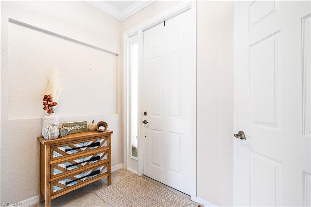 7591 Bristol Cir, Naples, FL 34120-6