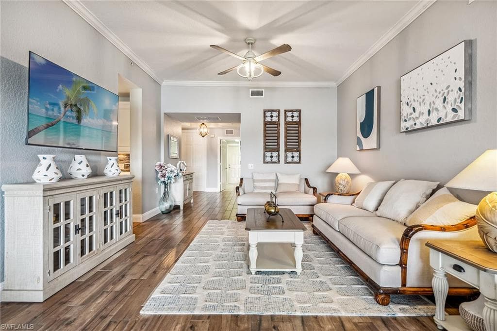 9229 Museo Cir 102, Naples, FL 34114-6