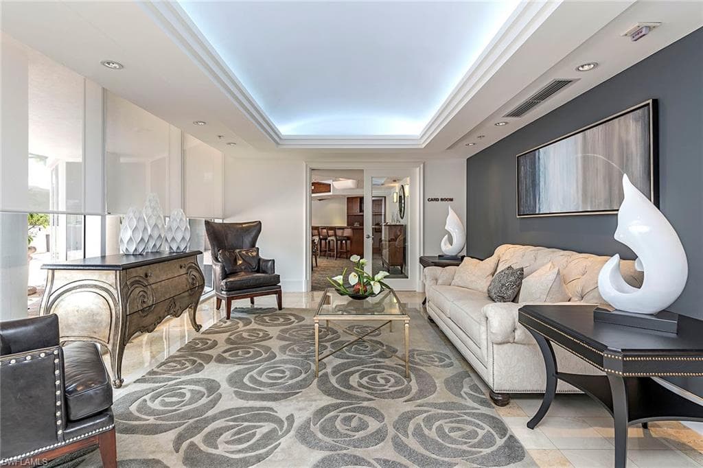 8231 Bay Colony Dr Ph-2201, Naples, FL 34108-35