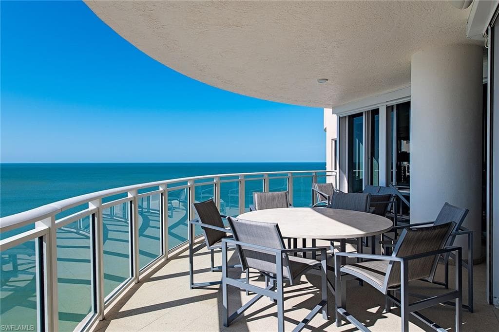 8231 Bay Colony Dr Ph-2201, Naples, FL 34108-3