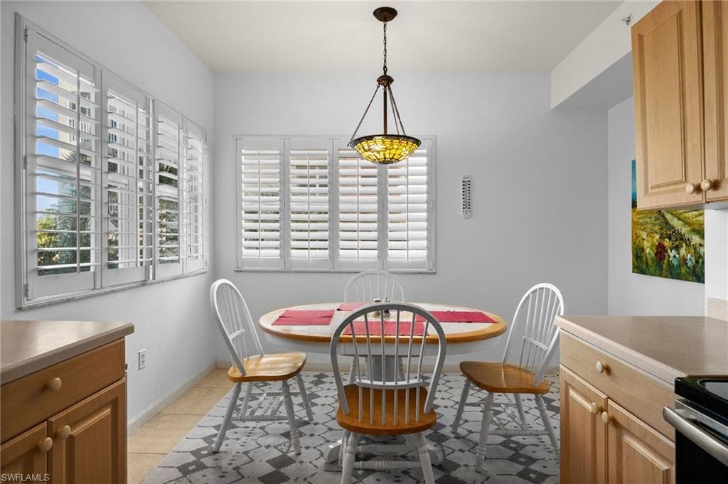 14819 Laguna Dr 203, Fort Myers, FL 33908-19