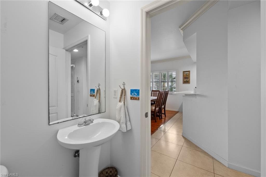 14819 Laguna Dr 203, Fort Myers, FL 33908-31