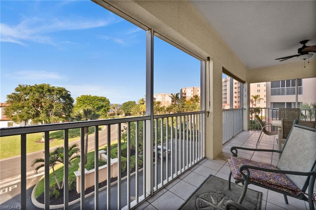 14819 Laguna Dr 203, Fort Myers, FL 33908-37