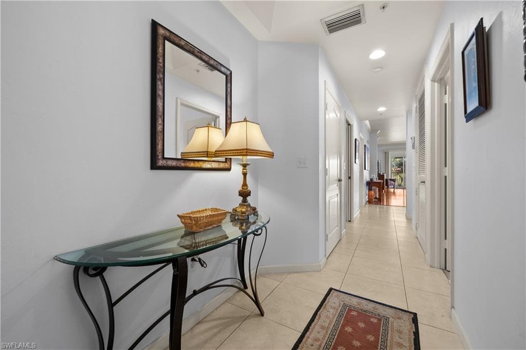 14819 Laguna Dr 203, Fort Myers, FL 33908-5