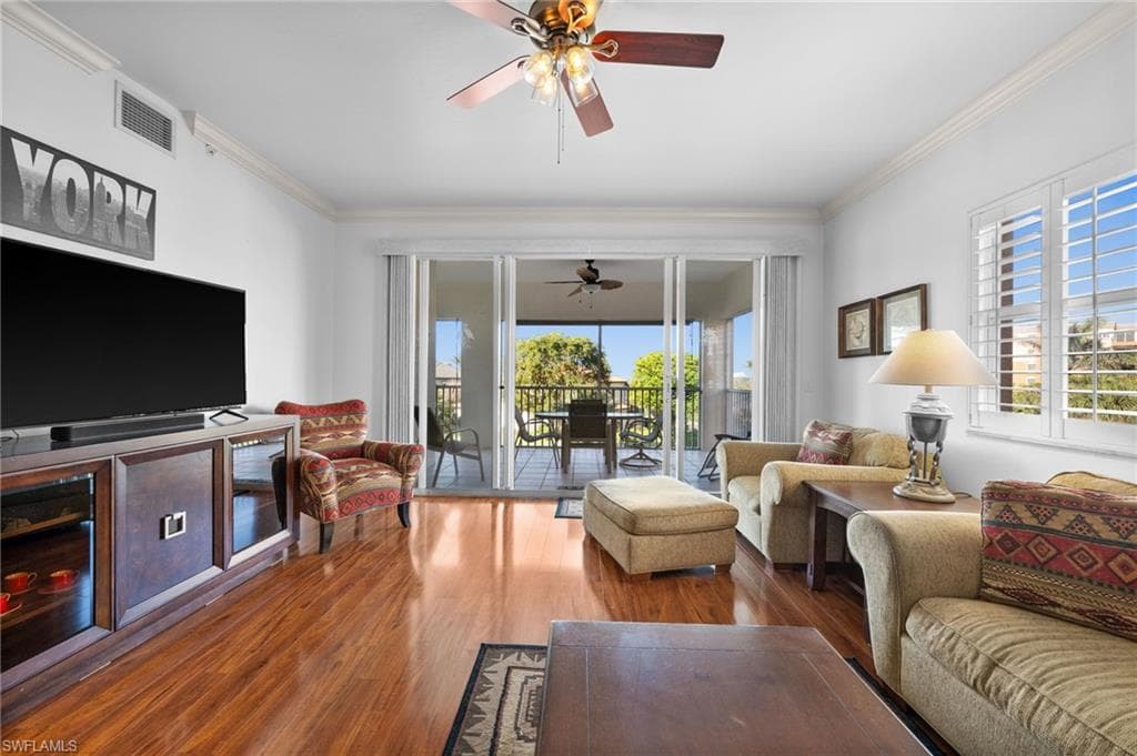 14819 Laguna Dr 203, Fort Myers, FL 33908-7