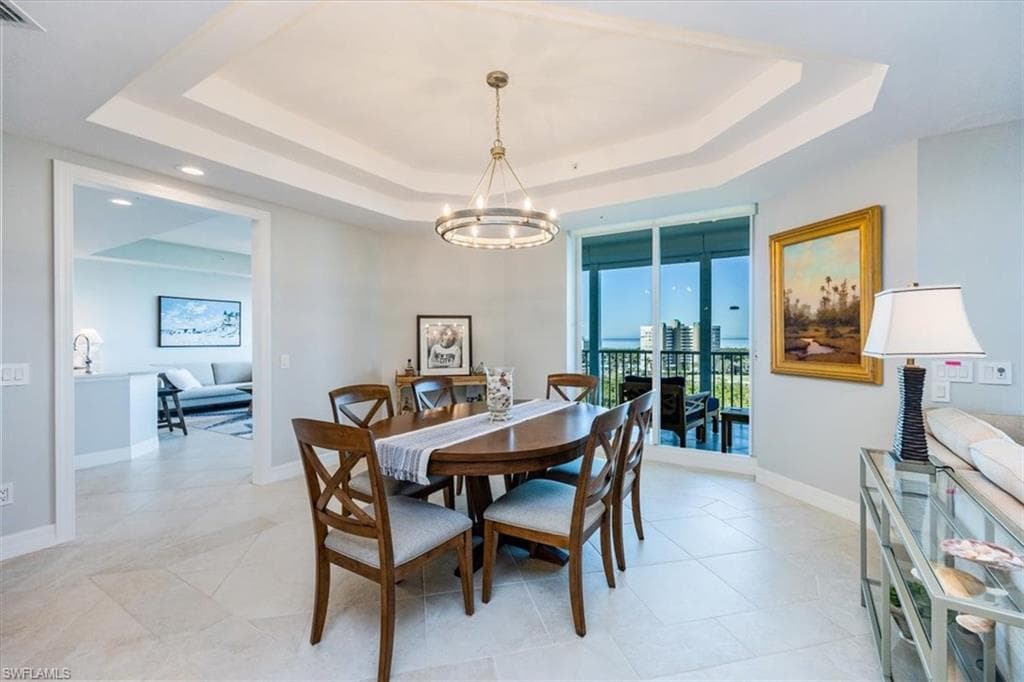 295 Grande Way 702, Naples, FL 34110-12