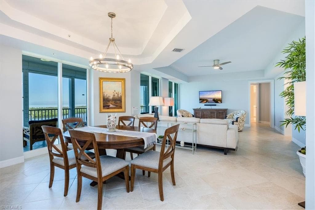 295 Grande Way 702, Naples, FL 34110-13