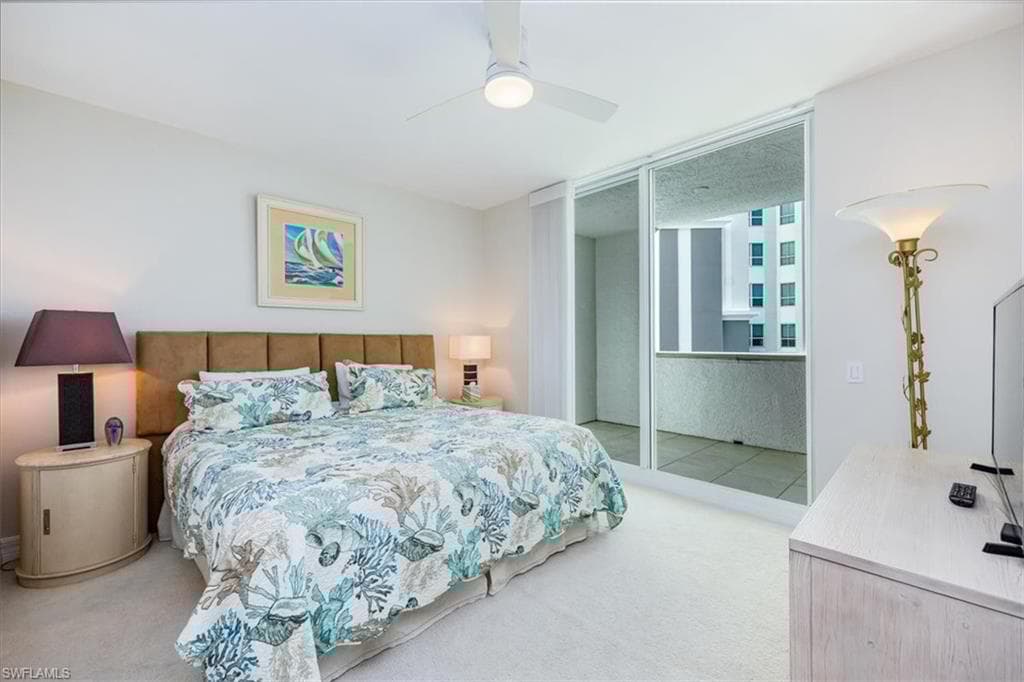 295 Grande Way 702, Naples, FL 34110-18