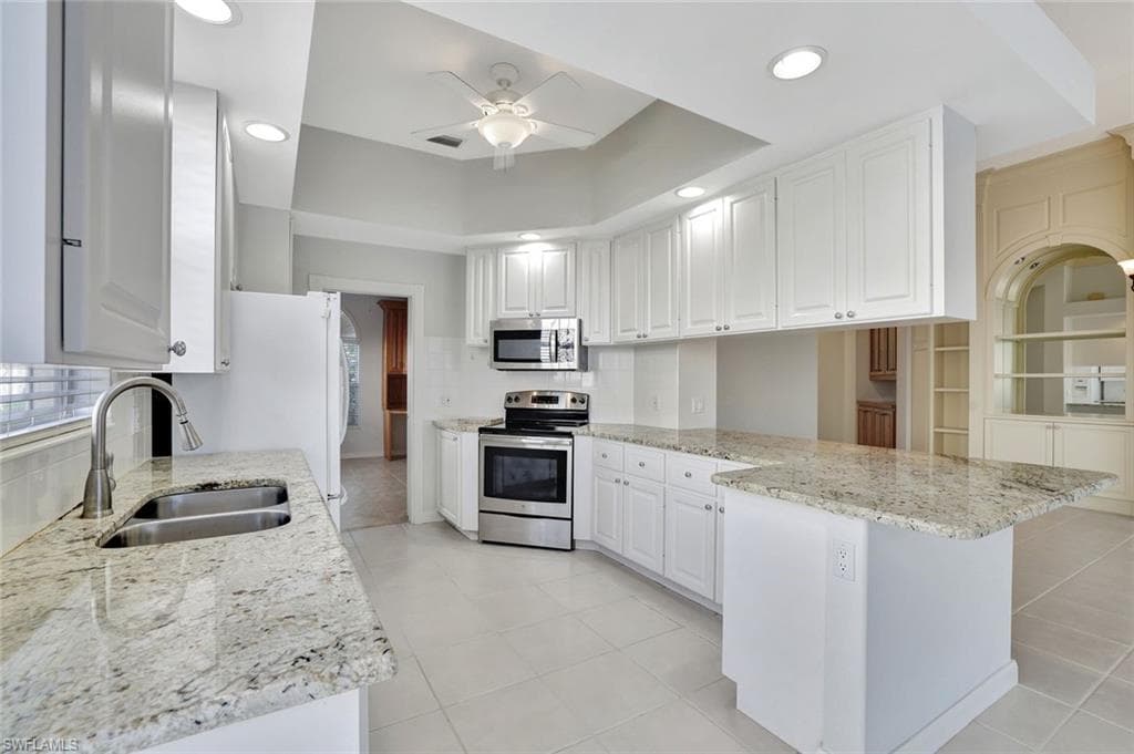 2918 Gilford Way, Naples, FL 34119-16