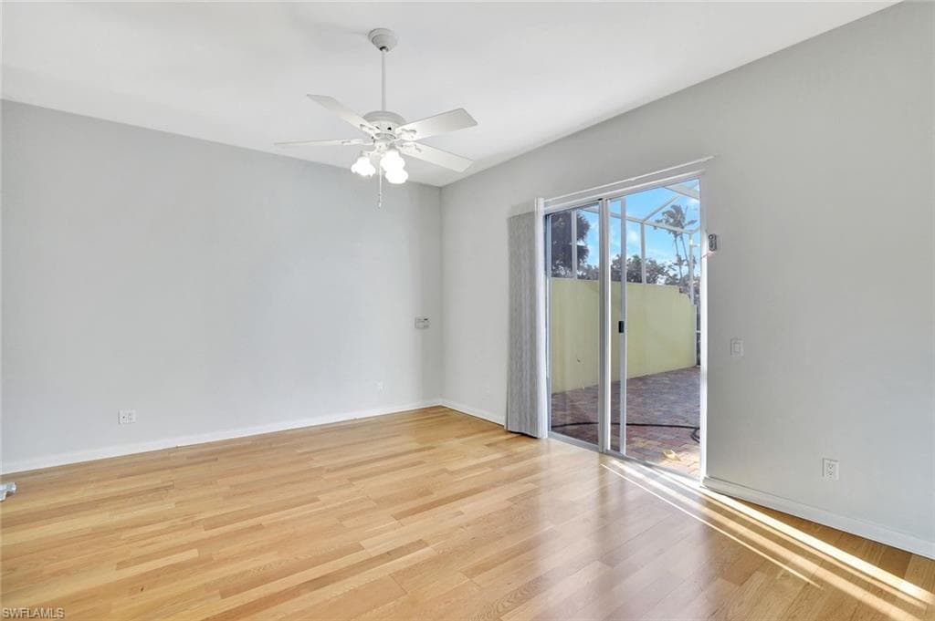 2918 Gilford Way, Naples, FL 34119-22