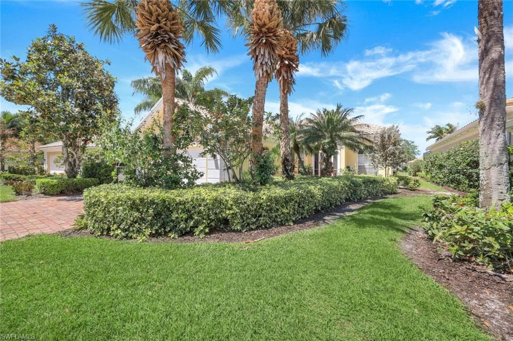 2918 Gilford Way, Naples, FL 34119-28