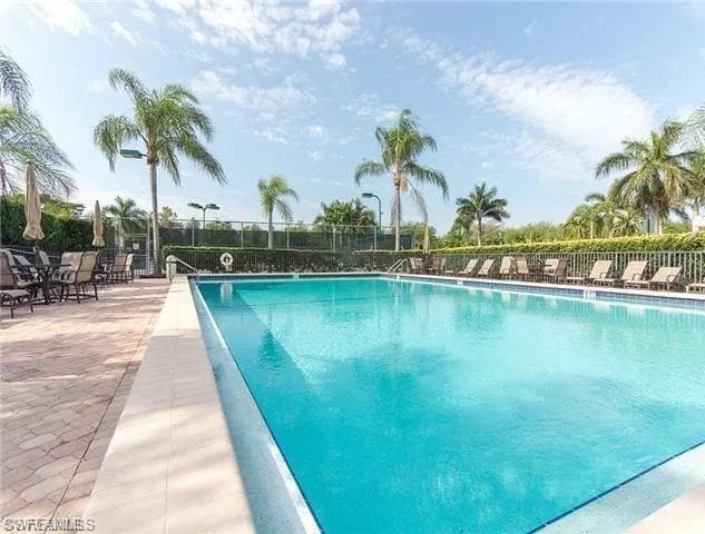 7340 Coventry Ct 804, Naples, FL 34104-5