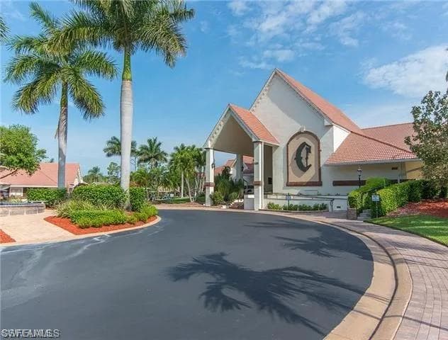 7340 Coventry Ct 804, Naples, FL 34104-7