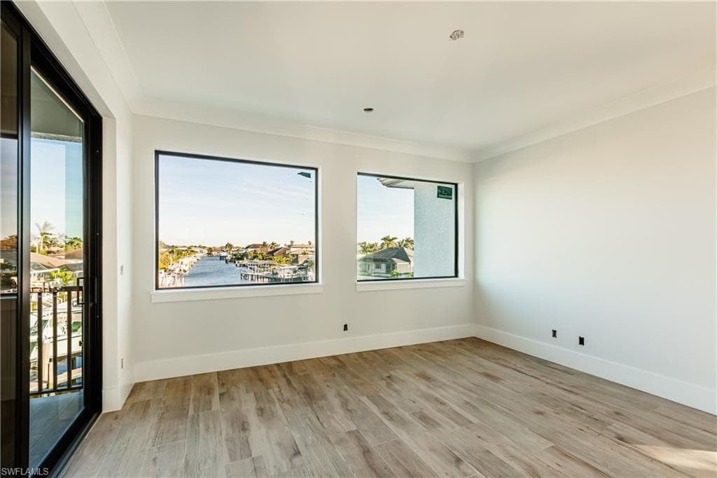 109 Gulfstream St, Marco Island, FL 34145-19