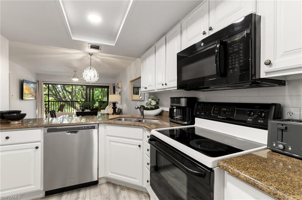 600 Neapolitan Way 257, Naples, FL 34103-10
