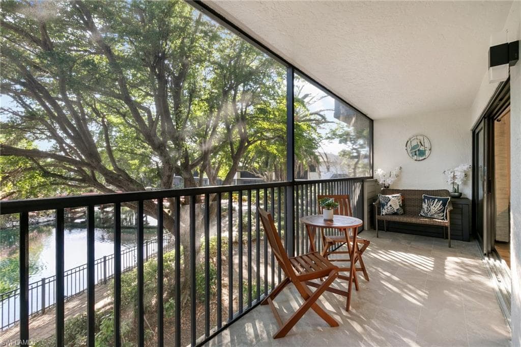 600 Neapolitan Way 257, Naples, FL 34103-18