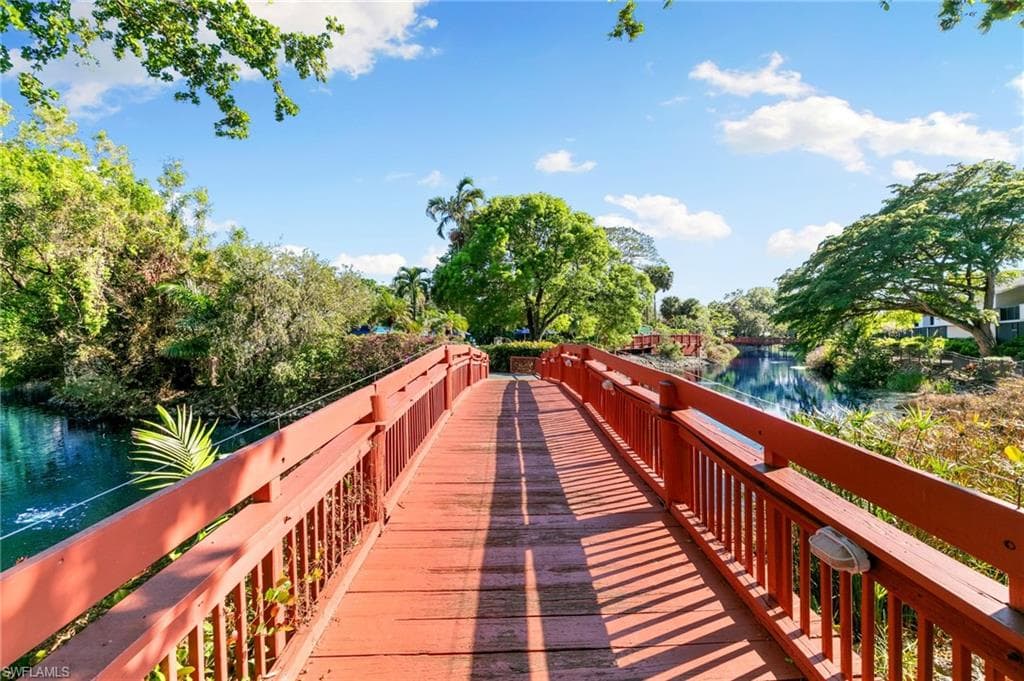 600 Neapolitan Way 257, Naples, FL 34103-22