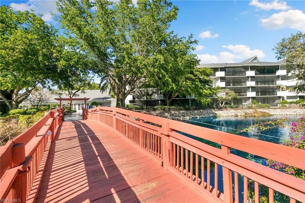600 Neapolitan Way 257, Naples, FL 34103-23
