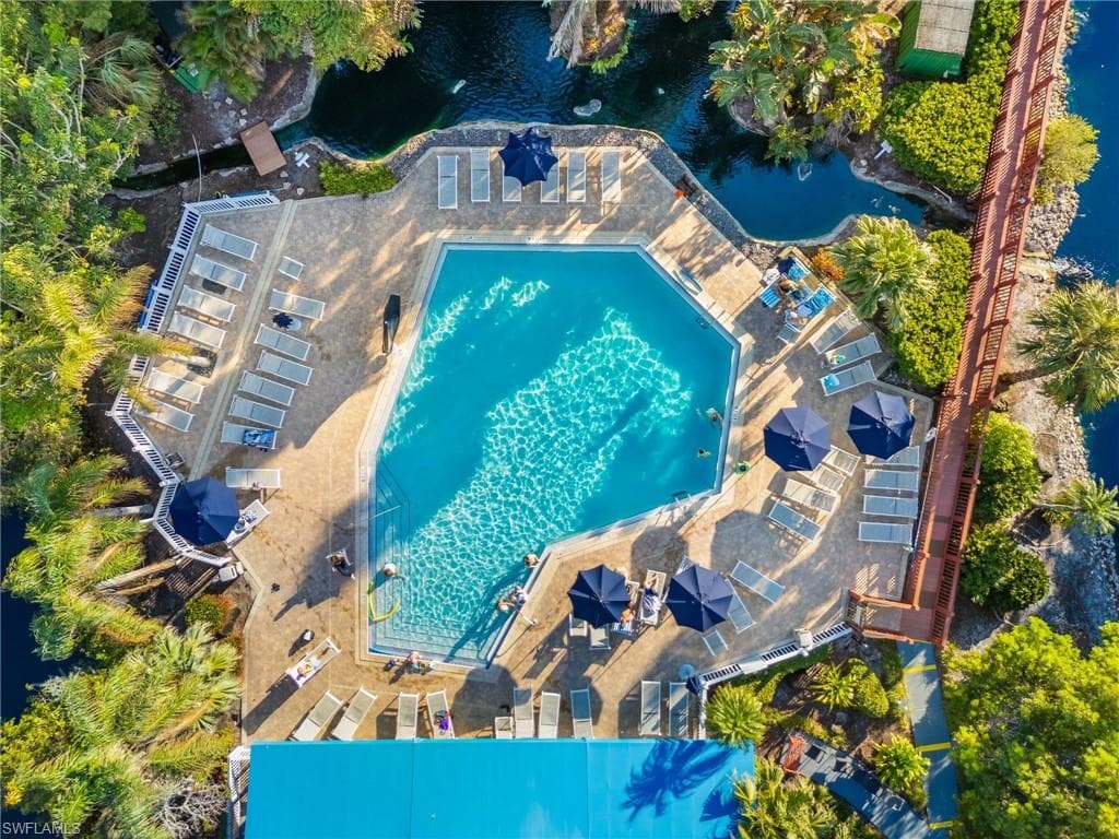 600 Neapolitan Way 257, Naples, FL 34103-29