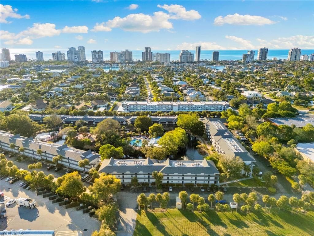 600 Neapolitan Way 257, Naples, FL 34103-35