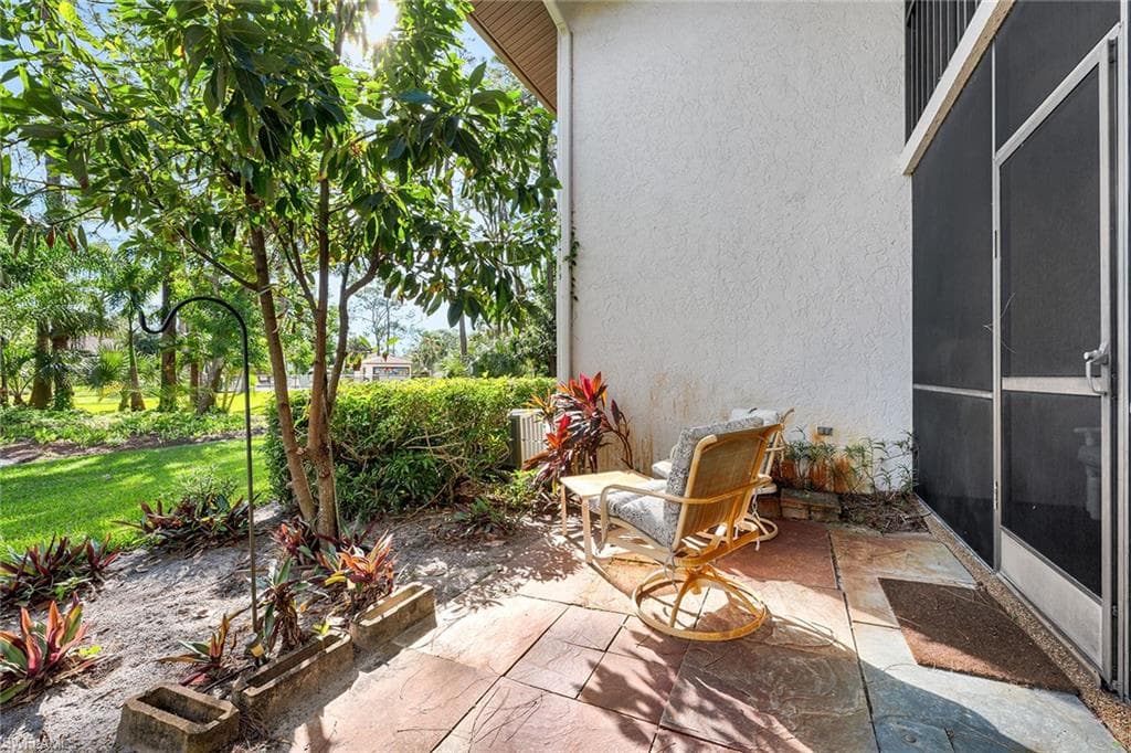 1701 Courtyard Way A-105, Naples, FL 34112-21