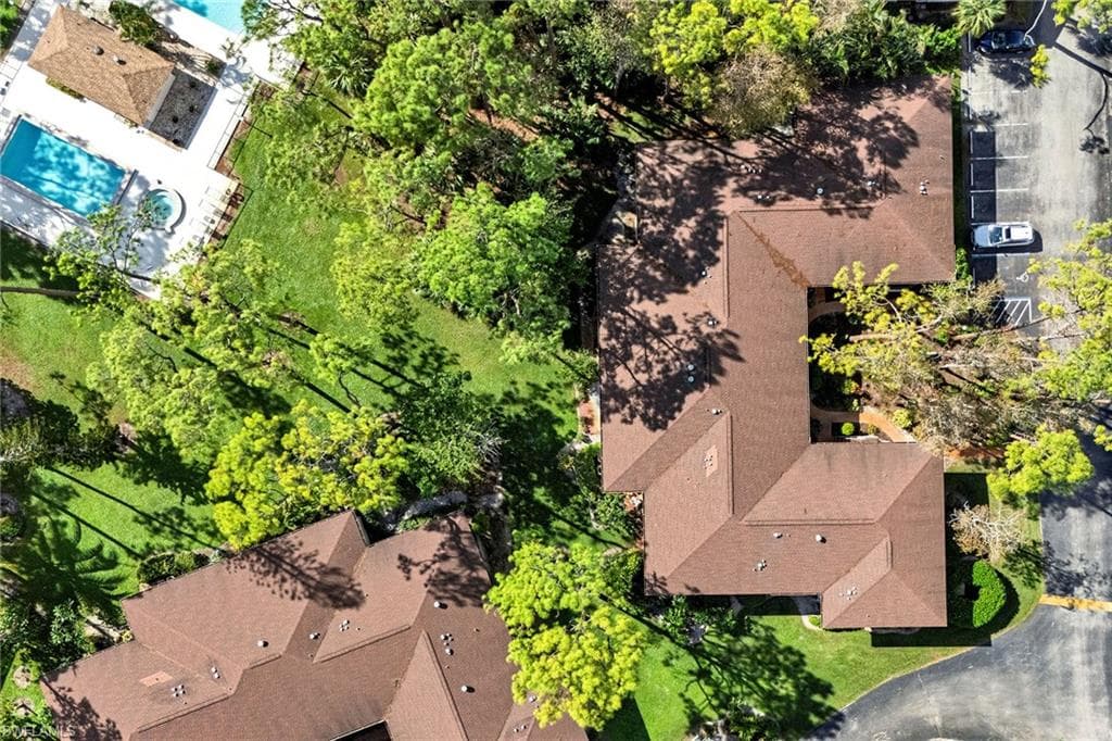 1701 Courtyard Way A-105, Naples, FL 34112-27