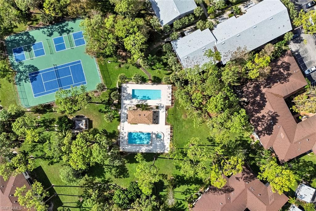 1701 Courtyard Way A-105, Naples, FL 34112-35