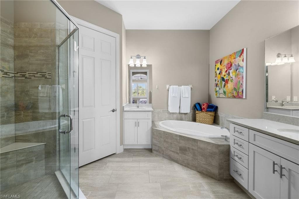 12041 Covent Garden Ct 2202, Naples, FL 34120-20