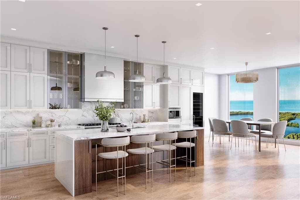 6869 Grenadier Blvd 903, Naples, FL 34108-12