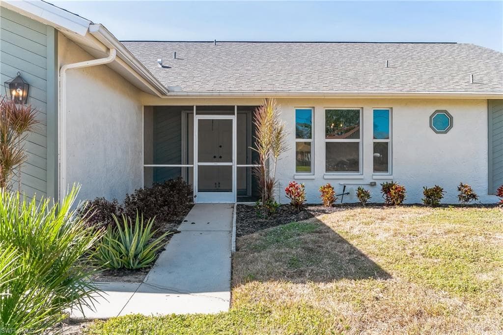 20550 Porthole Ct, Estero, FL 33928-8