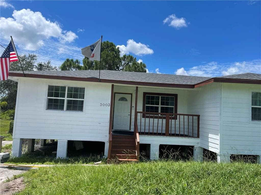 3003 3 St SW, Lehigh Acres, FL 33976-1
