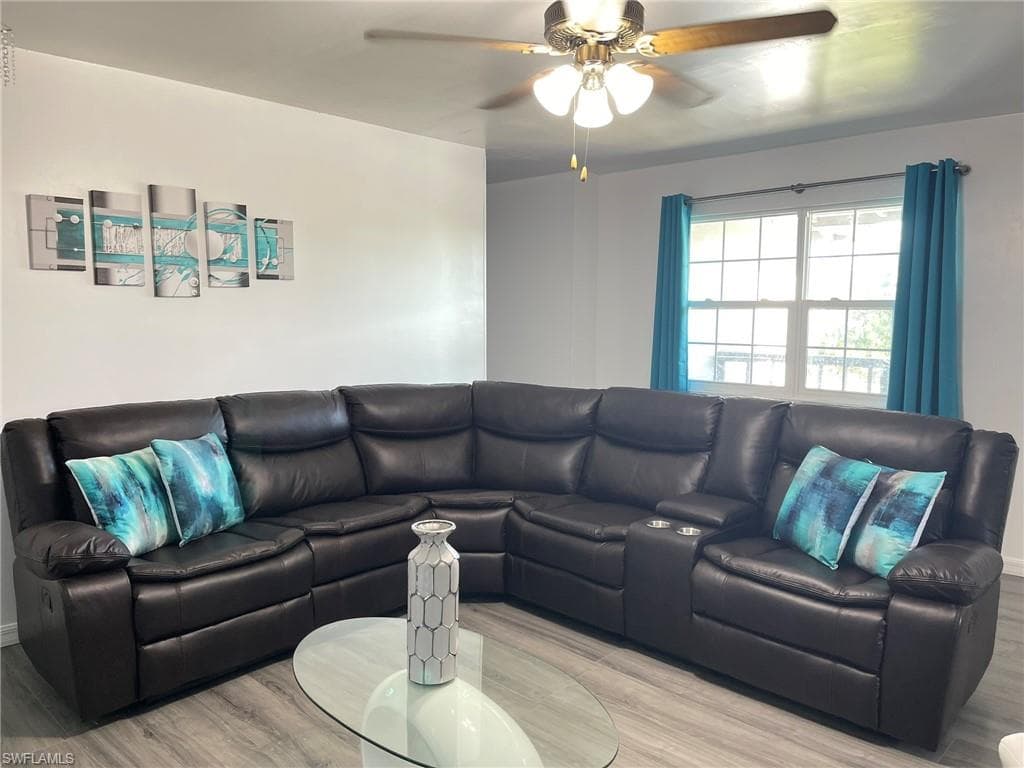 3003 3 St SW, Lehigh Acres, FL 33976-40