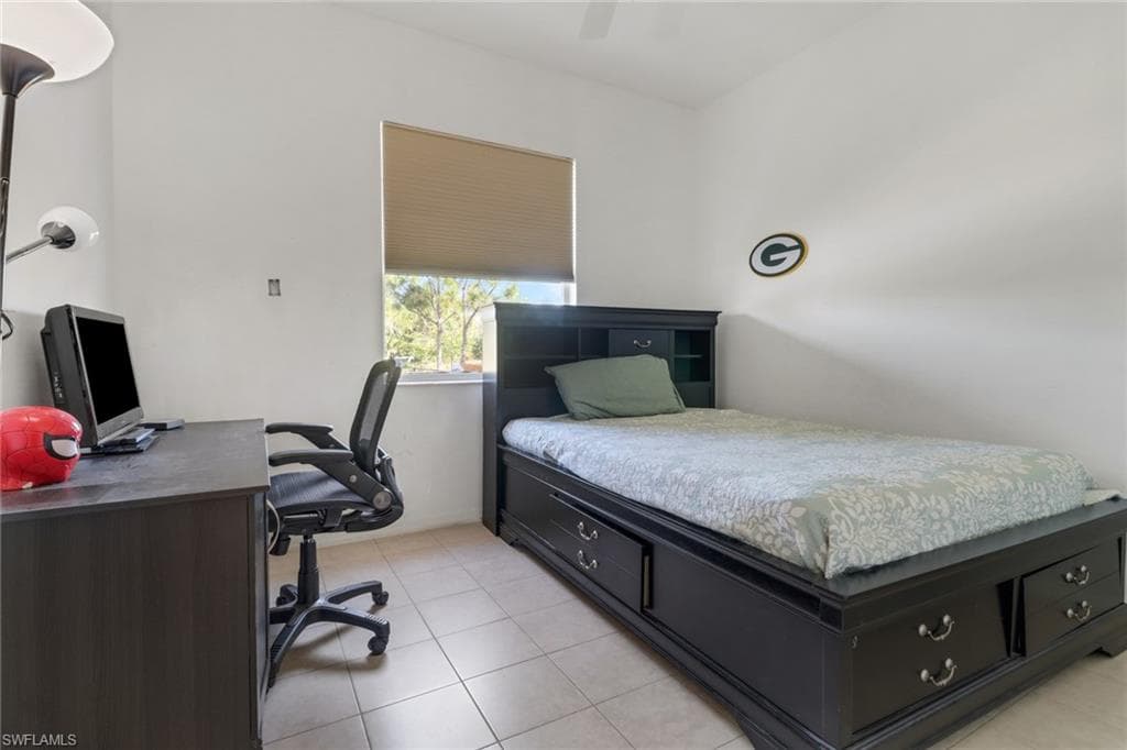2041 24th Ave NE, Naples, FL 34120-15