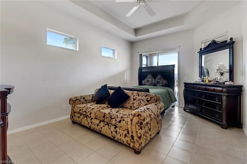 2041 24th Ave NE, Naples, FL 34120-20