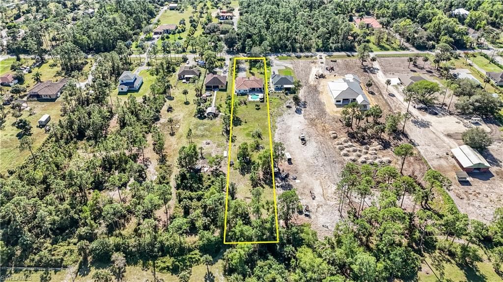 2041 24th Ave NE, Naples, FL 34120-34