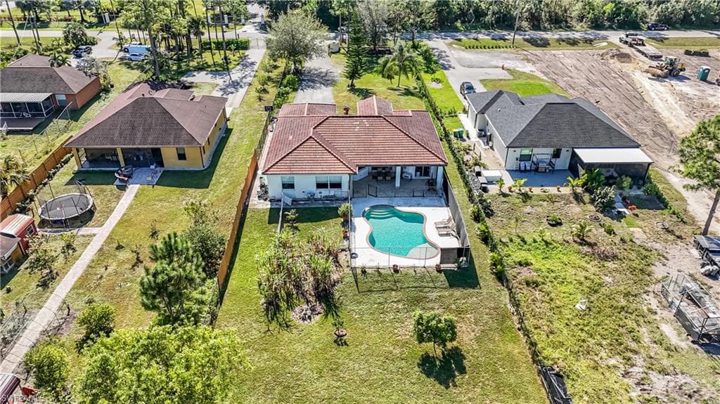 2041 24th Ave NE, Naples, FL 34120-39