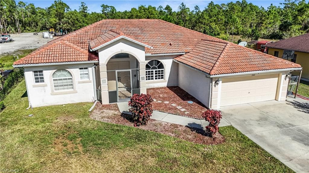 2041 24th Ave NE, Naples, FL 34120-41