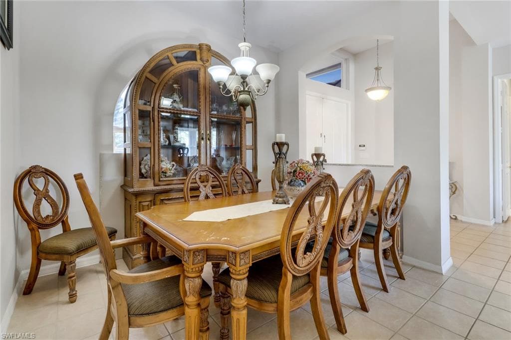 2041 24th Ave NE, Naples, FL 34120-6