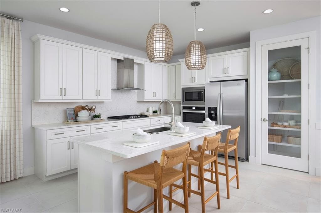 8873 Oceana Way, Naples, FL 34114-13