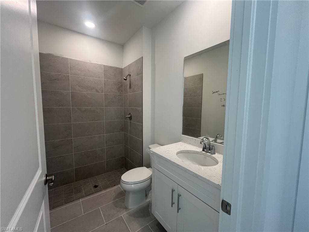 8873 Oceana Way, Naples, FL 34114-7