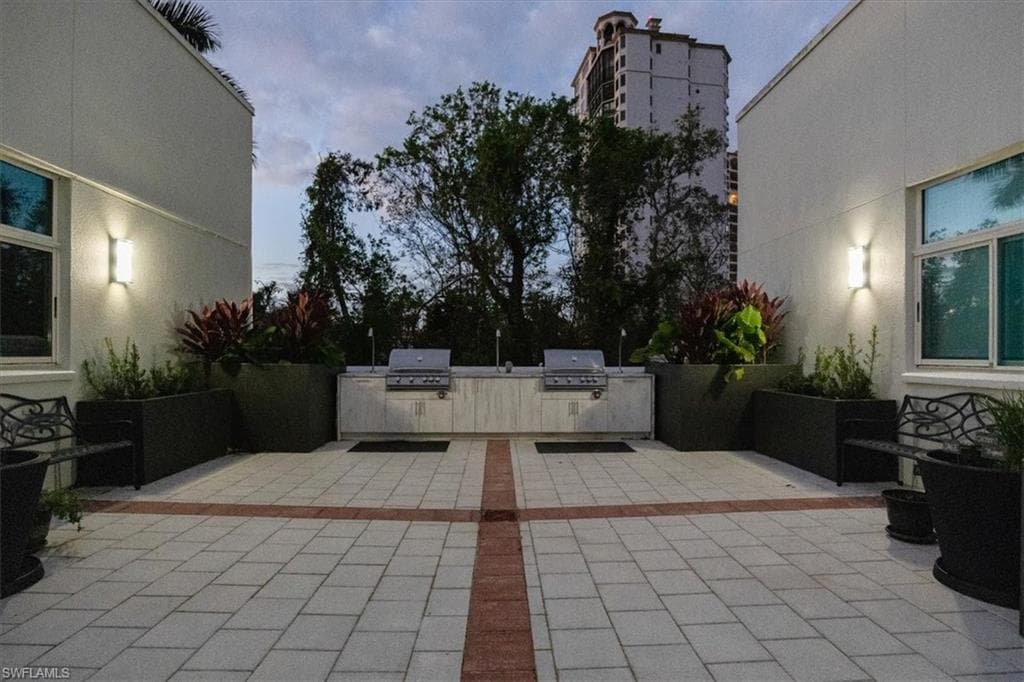 7515 Pelican Bay Blvd 14a, Naples, FL 34108-27