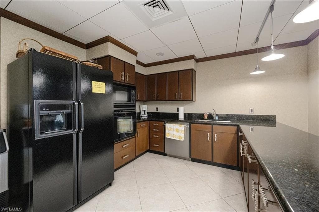 7515 Pelican Bay Blvd 14a, Naples, FL 34108-32