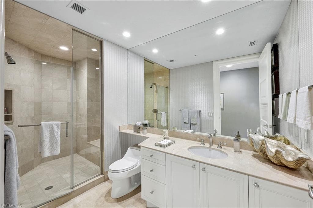 4501 Gulf Shore Blvd N 603, Naples, FL 34103-20