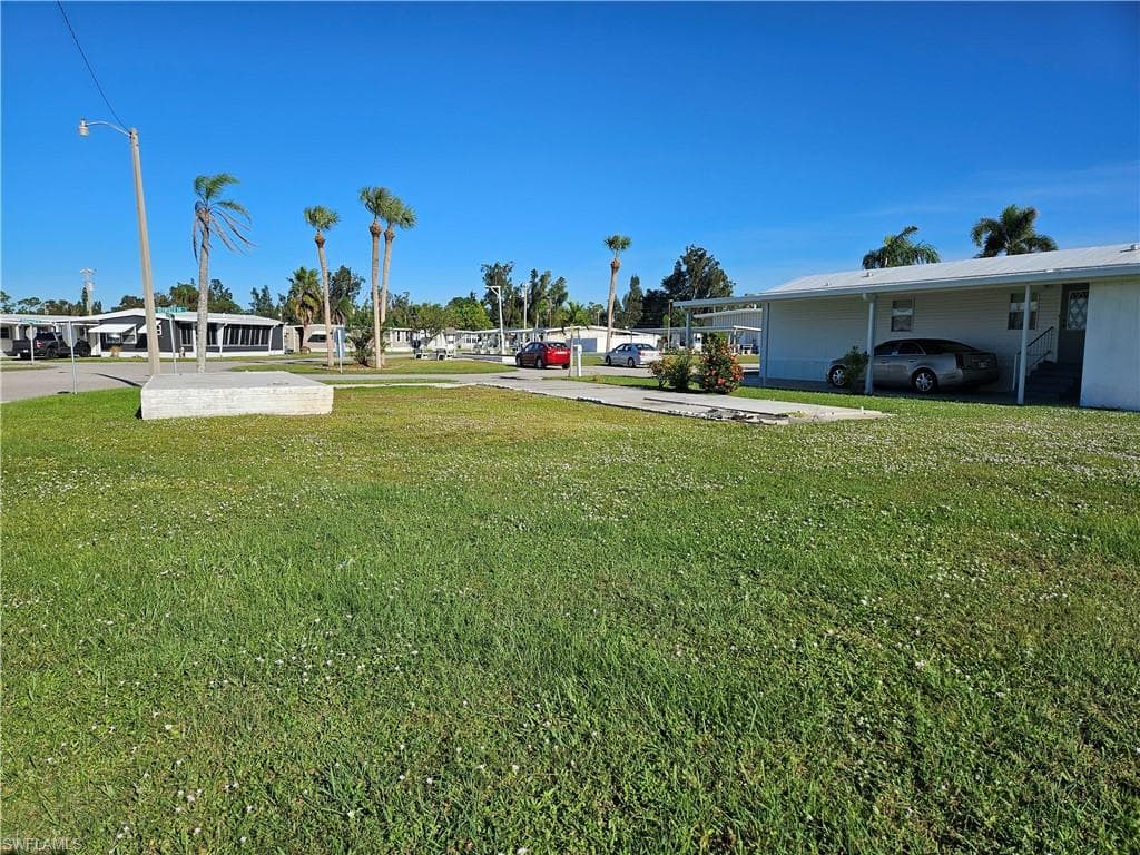 2771 Deerfield Dr, North Fort Myers, FL 33917-7