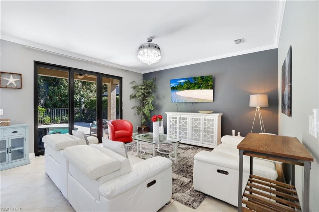 1350 Triandra Ln, Naples, FL 34119-6